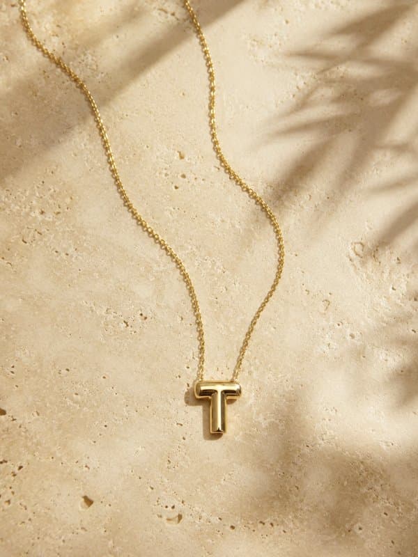Collar Inicial (t)
